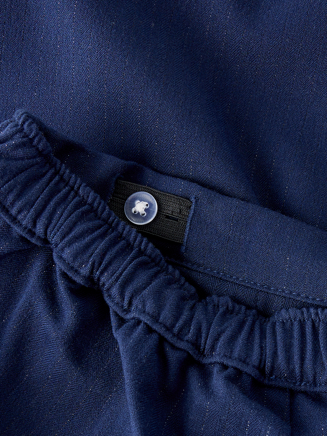 model_shot-front_full